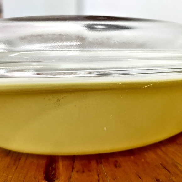 Vintage Pyrex Daisy Green Divided Ovenware Dish With Lid 1.5 Qt - Picture 6 of 16